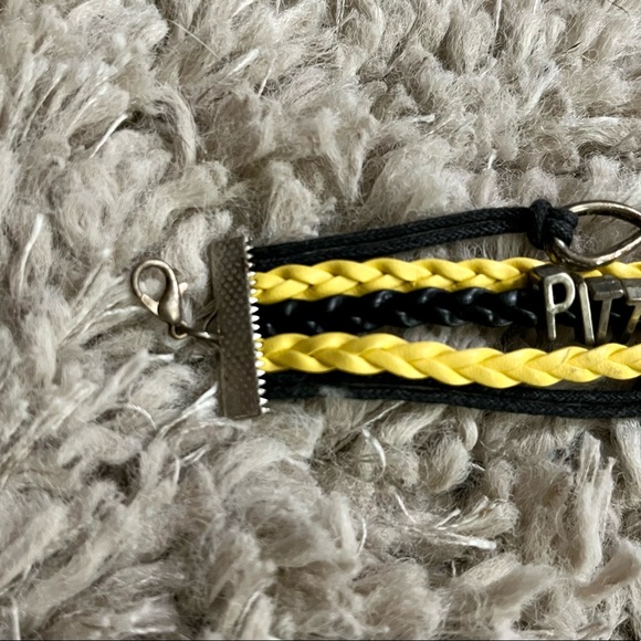 Pittsburgh Steelers Bracelet - Picture 3 of 4